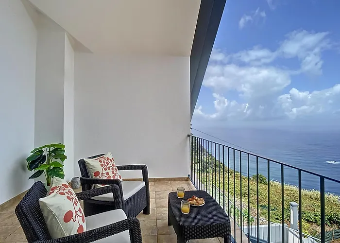 Vinhaticos By Atlantic